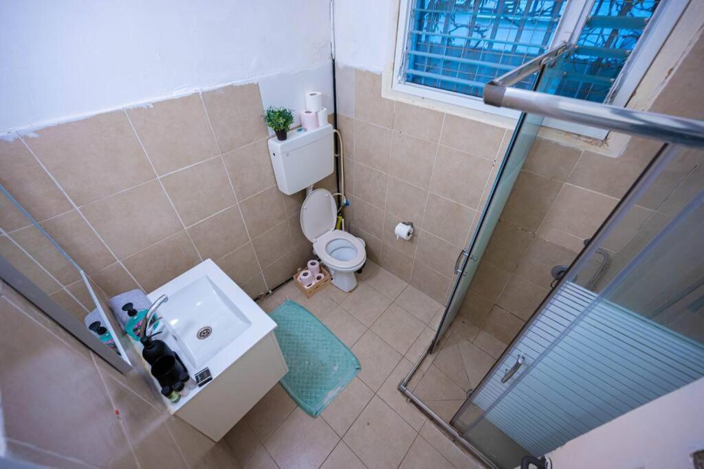 Studio Apartment In Ben Yehuda Cozy And Convinent Тел Авив Екстериор снимка